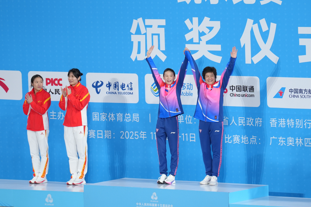 用金牌回应所有人的期待，顶住压力，陈芋汐还能更坚强